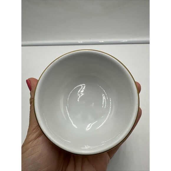 Herend Covered Sugar Bowl  Queen Victoria Butterfly Floral Gold Rim VBO 556 - Picture 4 of 9